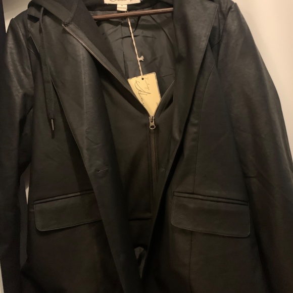 Vintage Havana synthetic leather jacket hoodie - Picture 2 of 5